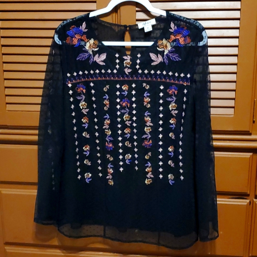 Black with floral apliche flowy blouse M Style and Co